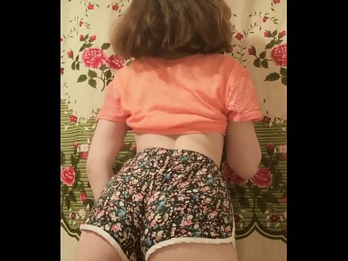 ❤️ Sexy jonge babe dy't har koarte broek op 'e kamera útstrielet ❤❌  Seks by ús fy.kiss-x-max.ru ❌❤